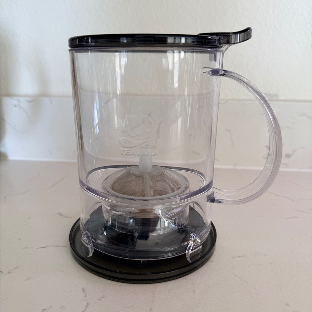 ❌SOLD❌ Teavana loose leaf Infuser with Base
